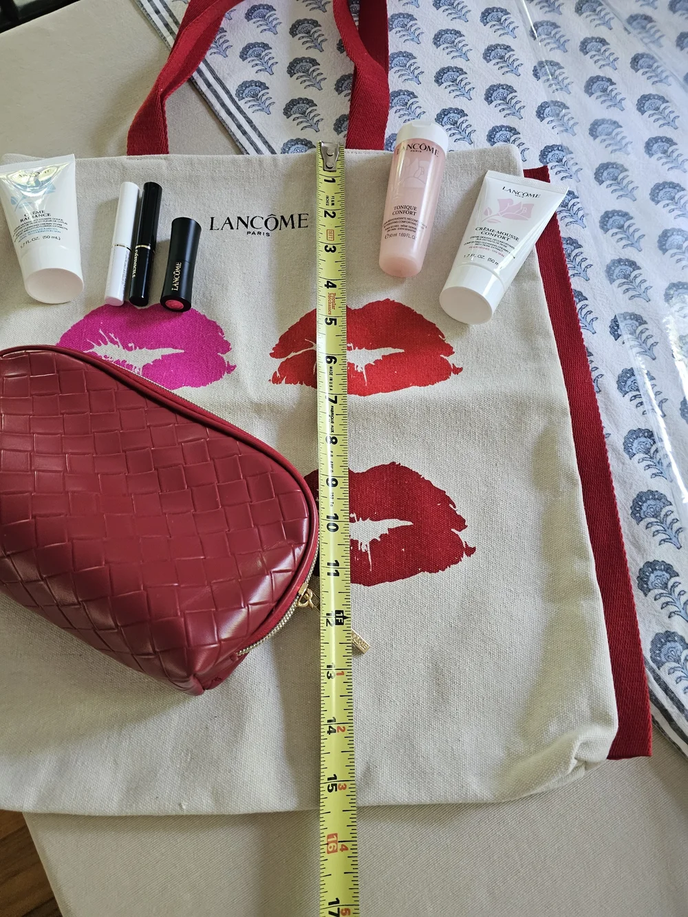 NEW! Lancome Makeup, Lancome Faux Woven Cosmetic Bag and Lipstick Kiss Tote